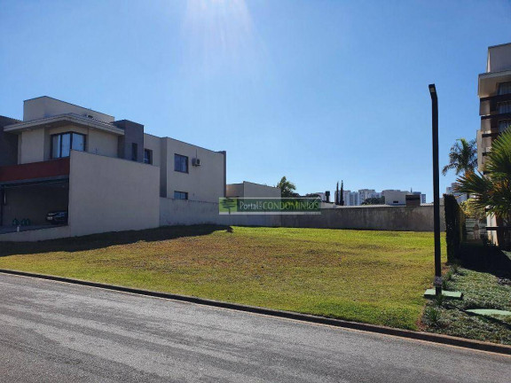 Imagem Terreno à Venda, 871 m² em Campo Comprido - Curitiba Imagem Terreno à Venda, 871 m² em Campo Comprido - Curitiba