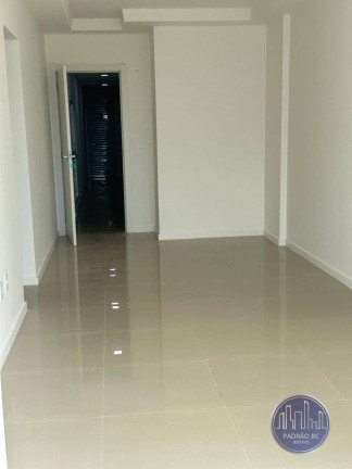 Imagem Apartamento com 2 Quartos à Venda, 71 m² em Tabuleiro - Camboriú