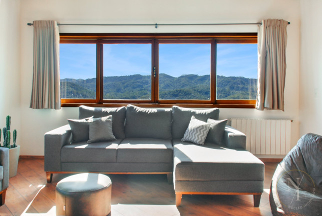 Imagem Casa com 4 Quartos à Venda, 910 m² em Centro - Campos Do Jordão Imagem Casa com 4 Quartos à Venda, 910 m² em Centro - Campos Do Jordão