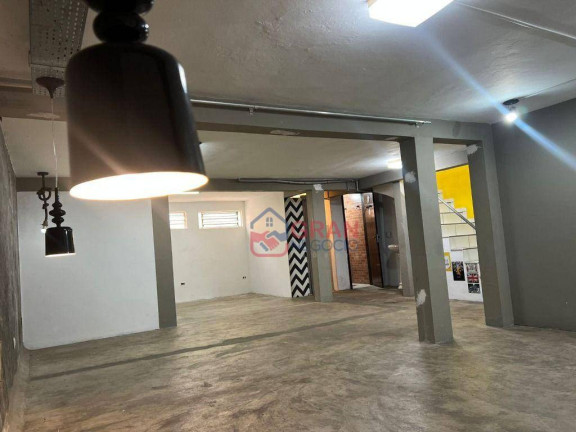 Imagem Casa com 4 Quartos para Alugar, 190 m² em Tarumã - Curitiba Imagem Casa com 4 Quartos para Alugar, 190 m² em Tarumã - Curitiba