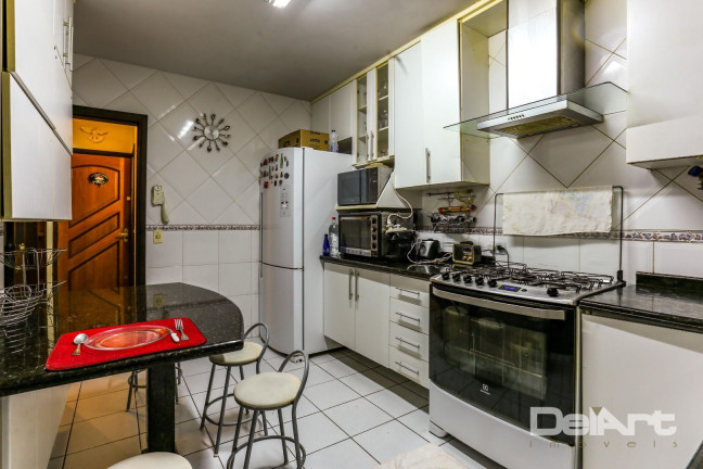 Imagem Sobrado com 4 Quartos à Venda, 221 m² em Jardim Das Américas - Curitiba