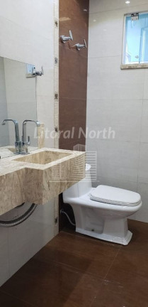Imagem Sobrado com 4 Quartos à Venda, 203 m² em Nações - Balneário Camboriú Imagem Sobrado com 4 Quartos à Venda, 203 m² em Nações - Balneário Camboriú