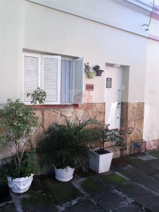 Imagem Casa com 2 Quartos à Venda, 49 m² em Santana - Porto Alegre