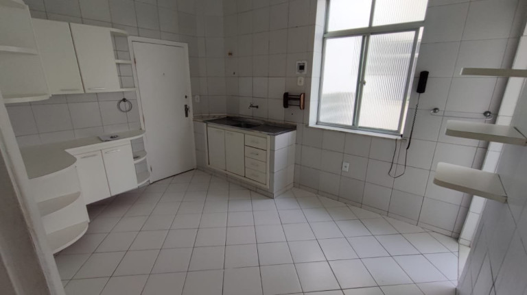 Imagem Apartamento com 3 Quartos à Venda, 100 m² em Barra - Salvador Imagem Apartamento com 3 Quartos à Venda, 100 m² em Barra - Salvador