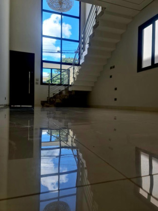 Imagem Casa com 3 Quartos à Venda,  em Jardim Tóquio - Maringá