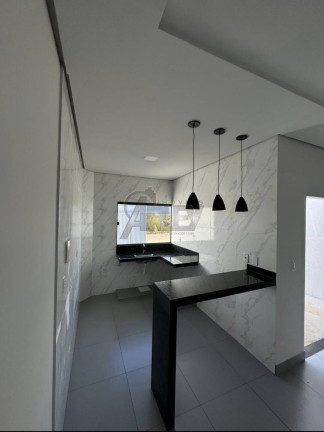 Imagem Casa com 3 Quartos à Venda, 120 m² em Jardim Primavera - Montes Claros