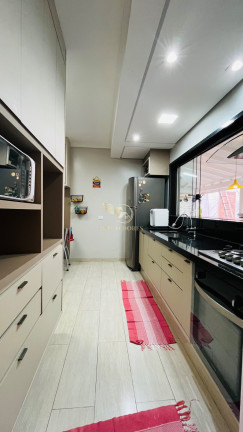 Imagem Casa com 4 Quartos à Venda, 202 m² em Centro - Ubatuba