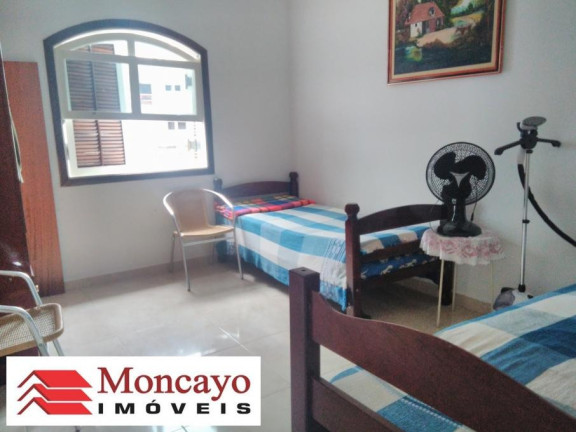 Imagem Sobrado com 4 Quartos à Venda, 300 m² em Centro - Caraguatatuba Imagem Sobrado com 4 Quartos à Venda, 300 m² em Centro - Caraguatatuba