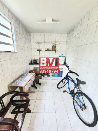 Imagem Casa com 3 Quartos à Venda, 320 m² em Penha Circular - Rio De Janeiro Imagem Casa com 3 Quartos à Venda, 320 m² em Penha Circular - Rio De Janeiro
