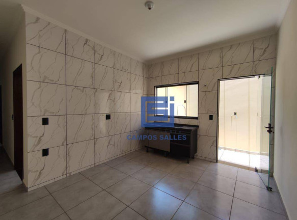 Casa com 2 Quartos para Alugar,  em Nogueiras - Socorro