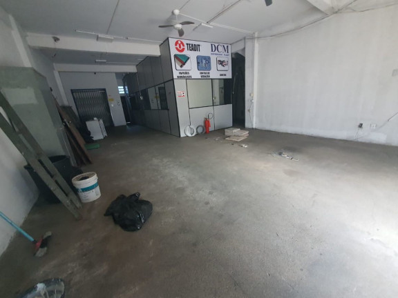Imagem Sala Comercial à Venda, 736 m² em Mares - Salvador Imagem Sala Comercial à Venda, 736 m² em Mares - Salvador