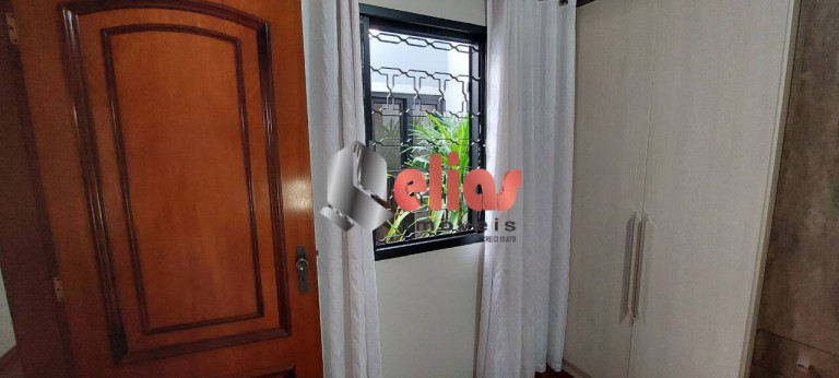 Imagem Casa com 3 Quartos à Venda, 250 m² em Parque Júlio Nóbrega - Bauru Imagem Casa com 3 Quartos à Venda, 250 m² em Parque Júlio Nóbrega - Bauru