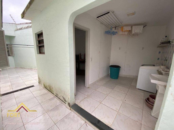 Imagem Imóvel com 5 Quartos à Venda, 372 m² em Solemar - Praia Grande Imagem Imóvel com 5 Quartos à Venda, 372 m² em Solemar - Praia Grande