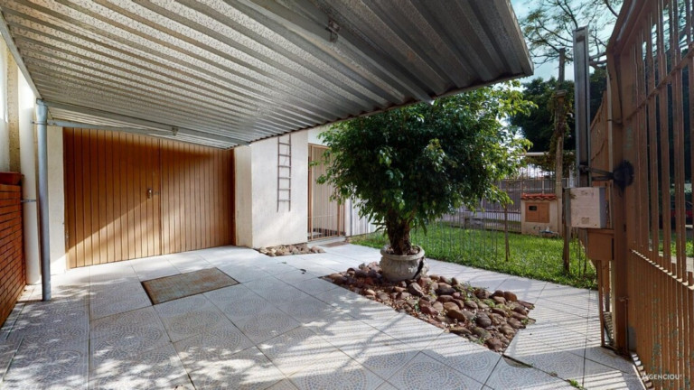 Imagem Imóvel com 4 Quartos à Venda, 120 m² em Espírito Santo - Porto Alegre Imagem Imóvel com 4 Quartos à Venda, 120 m² em Espírito Santo - Porto Alegre