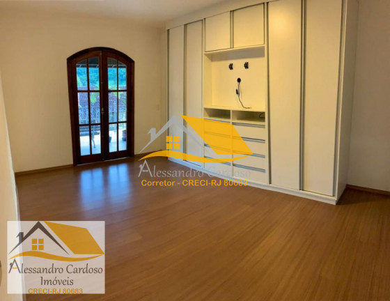 Imagem Casa com 6 Quartos à Venda, 320 m² em Loteamento Sitio Jacina - Nova Friburgo