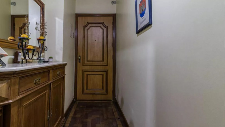 Imagem Apartamento com 3 Quartos à Venda, 115 m² em Farroupilha - Porto Alegre Imagem Apartamento com 3 Quartos à Venda, 115 m² em Farroupilha - Porto Alegre