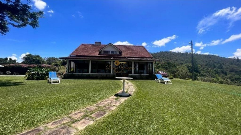 Imagem Casa com 6 Quartos à Venda, 255 m² em Fazenda Alpina - Teresópolis