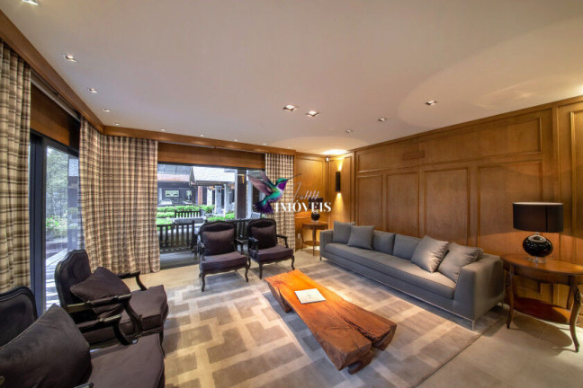 Imagem Apartamento com 3 Quartos à Venda, 319 m² em Planalto - Gramado