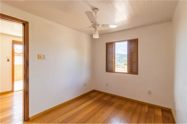 Imagem Casa com 5 Quartos à Venda, 150 m² em Partenon - Porto Alegre