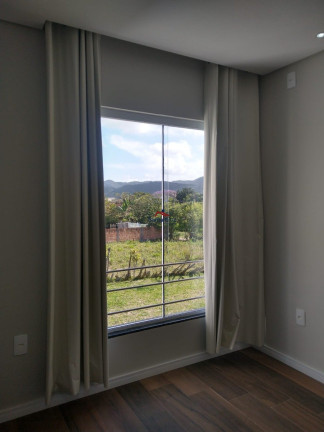 Imagem Sobrado com 3 Quartos à Venda,  em São João Do Rio Vermelho - Florianópolis