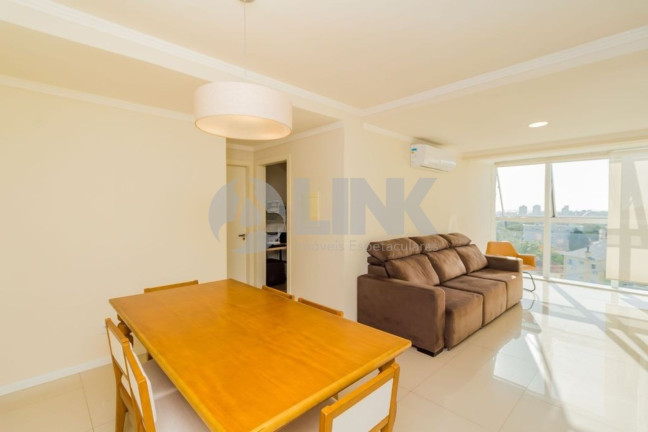 Imagem Apartamento com 2 Quartos à Venda, 79 m² em Vila Ipiranga - Porto Alegre