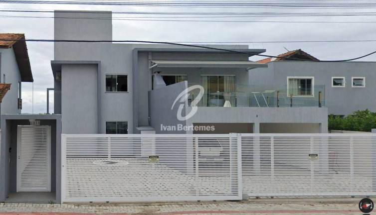 Imagem Apartamento com 3 Quartos para Temporada, em Mariscal - Bombinhas Imagem Apartamento com 3 Quartos para Temporada, em Mariscal - Bombinhas