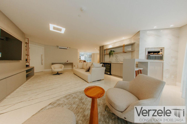 Imagem Apartamento com 3 Quartos à Venda, 164 m² em Pioneiros - Balneário Camboriú Imagem Apartamento com 3 Quartos à Venda, 164 m² em Pioneiros - Balneário Camboriú