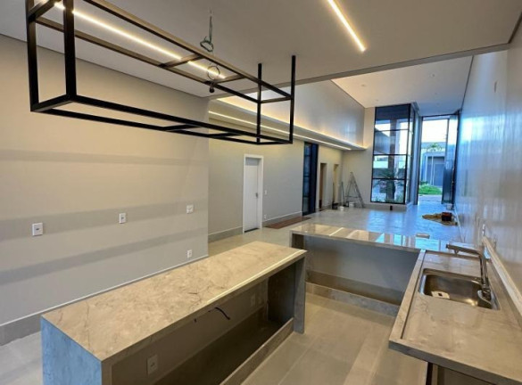 Imagem Casa com 3 Quartos à Venda, 430 m² em Setor Habitacional Arniqueira (águas Claras) - Brasília Imagem Casa com 3 Quartos à Venda, 430 m² em Setor Habitacional Arniqueira (águas Claras) - Brasília
