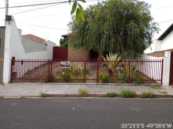 Casa com 3 Quartos à Venda, 400 m² em Vila Budim - Votuporanga