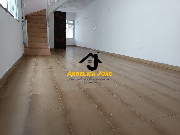 Imagem Sobrado com 4 Quartos à Venda, 192 m² em Vila Cascatinha - São Vicente