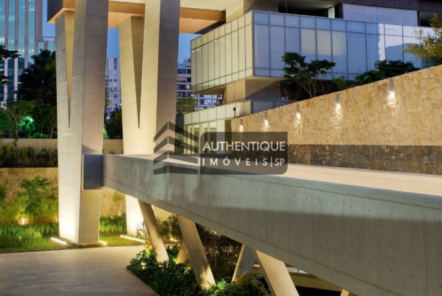 Imagem Apartamento com 3 Quartos à Venda, 244 m² em Itaim Bibi - São Paulo