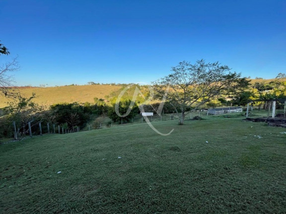 Imagem Imóvel com 4 Quartos à Venda,  em Chácaras Rurais Guararema - Jacareí