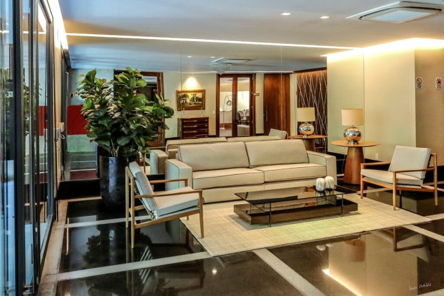 Imagem Apartamento com 4 Quartos à Venda, 327 m² em Moinhos De Vento - Porto Alegre Imagem Apartamento com 4 Quartos à Venda, 327 m² em Moinhos De Vento - Porto Alegre