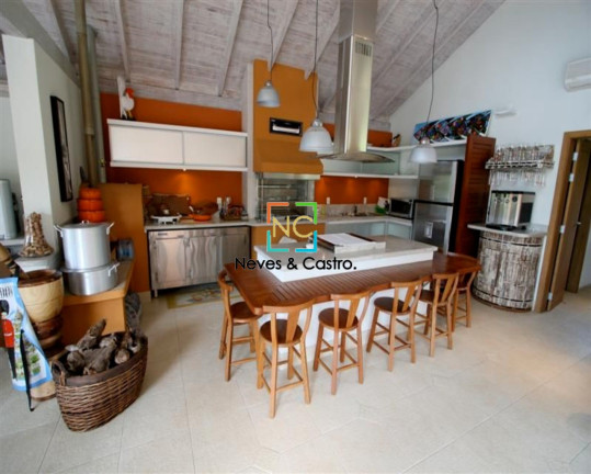 Imagem Casa com 4 Quartos à Venda, 720 m² em Lagoa Da Conceição - Florianópolis Imagem Casa com 4 Quartos à Venda, 720 m² em Lagoa Da Conceição - Florianópolis