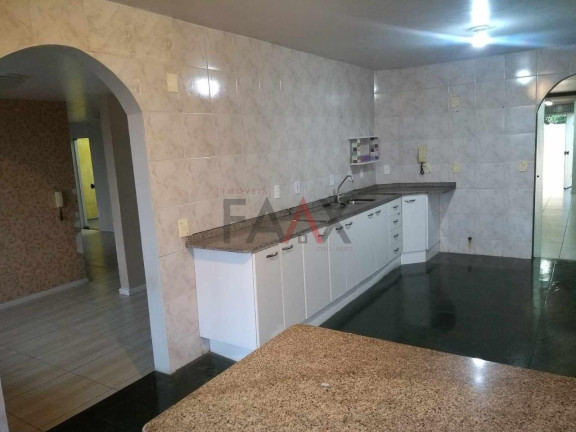 Imagem Casa com 2 Quartos à Venda, 221 m² em Bonsucesso - Guarapuava Imagem Casa com 2 Quartos à Venda, 221 m² em Bonsucesso - Guarapuava