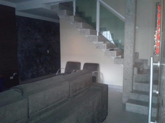 Imagem Sobrado com 4 Quartos à Venda, 220 m² em Jardim Quaresmeira - Suzano Imagem Sobrado com 4 Quartos à Venda, 220 m² em Jardim Quaresmeira - Suzano