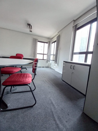 Sala Comercial à Venda, 28 m² em Itaim Bibi - São Paulo