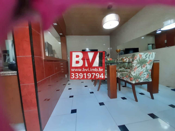 Imagem Casa com 3 Quartos à Venda, 205 m² em Vila Kosmos - Rio De Janeiro Imagem Casa com 3 Quartos à Venda, 205 m² em Vila Kosmos - Rio De Janeiro