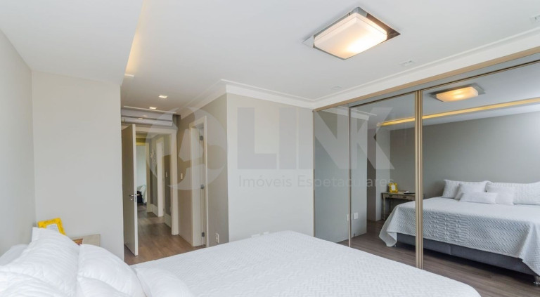 Imagem Apartamento com 3 Quartos à Venda, 107 m² em Cristo Redentor - Porto Alegre Imagem Apartamento com 3 Quartos à Venda, 107 m² em Cristo Redentor - Porto Alegre