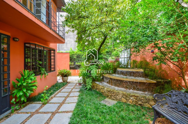 Imagem Sobrado com 4 Quartos à Venda, 386 m² em Jardim Morumbi - São Paulo Imagem Sobrado com 4 Quartos à Venda, 386 m² em Jardim Morumbi - São Paulo