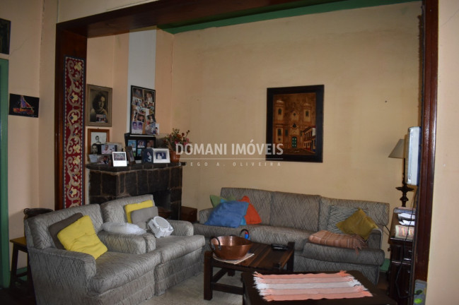 Imagem Imóvel com 2 Quartos à Venda, 341 m² em Região Do Jaguaribe - Campos Do Jordão Imagem Imóvel com 2 Quartos à Venda, 341 m² em Região Do Jaguaribe - Campos Do Jordão