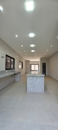 Imagem Sobrado com 3 Quartos à Venda, 120 m² em Villas Do Jaguari - Santana De Parnaíba