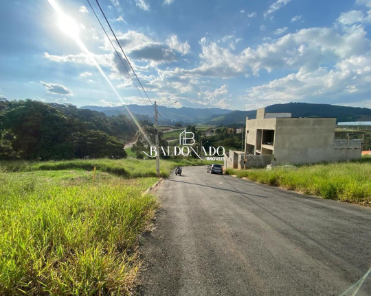 Imagem Terreno à Venda, 340 m² em Centro - Extrema Imagem Terreno à Venda, 340 m² em Centro - Extrema