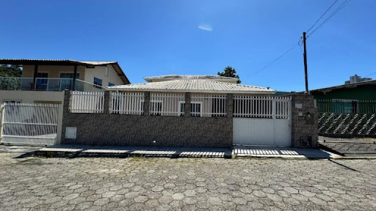 Imagem Casa com 4 Quartos à Venda, 390 m² em Casa Branca - Itapema Imagem Casa com 4 Quartos à Venda, 390 m² em Casa Branca - Itapema