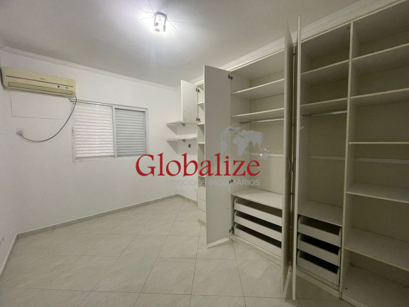 Imagem Casa com 3 Quartos à Venda, 330 m² em Embaré - Santos