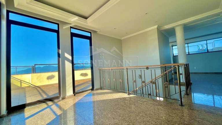 Imagem Cobertura com 3 Quartos à Venda, 240 m² em Kobrasol - São José