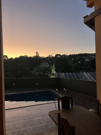 Imagem Sobrado com 5 Quartos à Venda, 370 m² em Arujázinho Iv - Arujá Imagem Sobrado com 5 Quartos à Venda, 370 m² em Arujázinho Iv - Arujá