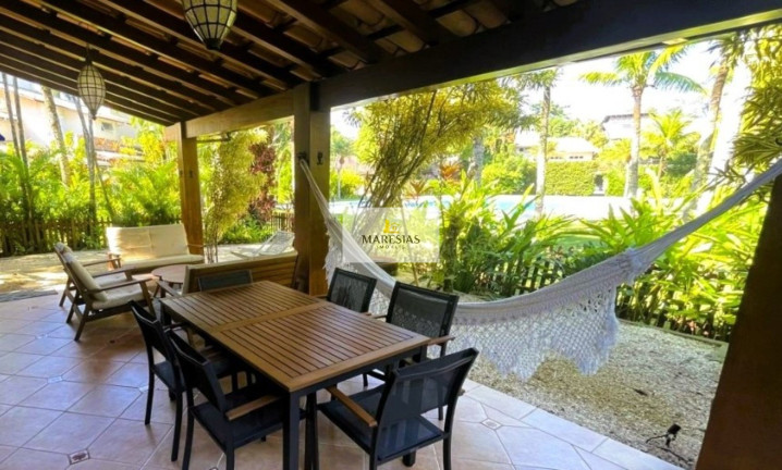 Imagem Casa com 4 Quartos à Venda, 350 m² em Maresias - São Sebastião Imagem Casa com 4 Quartos à Venda, 350 m² em Maresias - São Sebastião