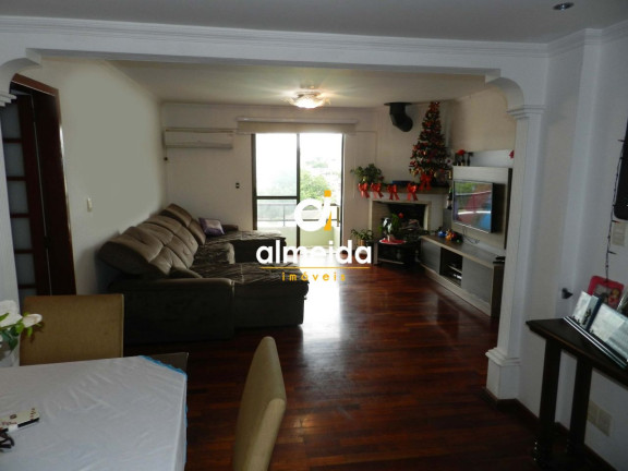 Imagem Apartamento com 3 Quartos à Venda, 178 m² em Nossa Senhora Medianeira - Santa Maria