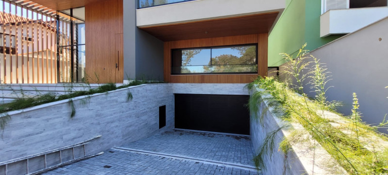 Imagem Casa com 5 Quartos à Venda, 1.412 m² em Barra Da Tijuca - Rio De Janeiro Imagem Casa com 5 Quartos à Venda, 1.412 m² em Barra Da Tijuca - Rio De Janeiro